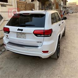 جیپ گراند شیرۆکی